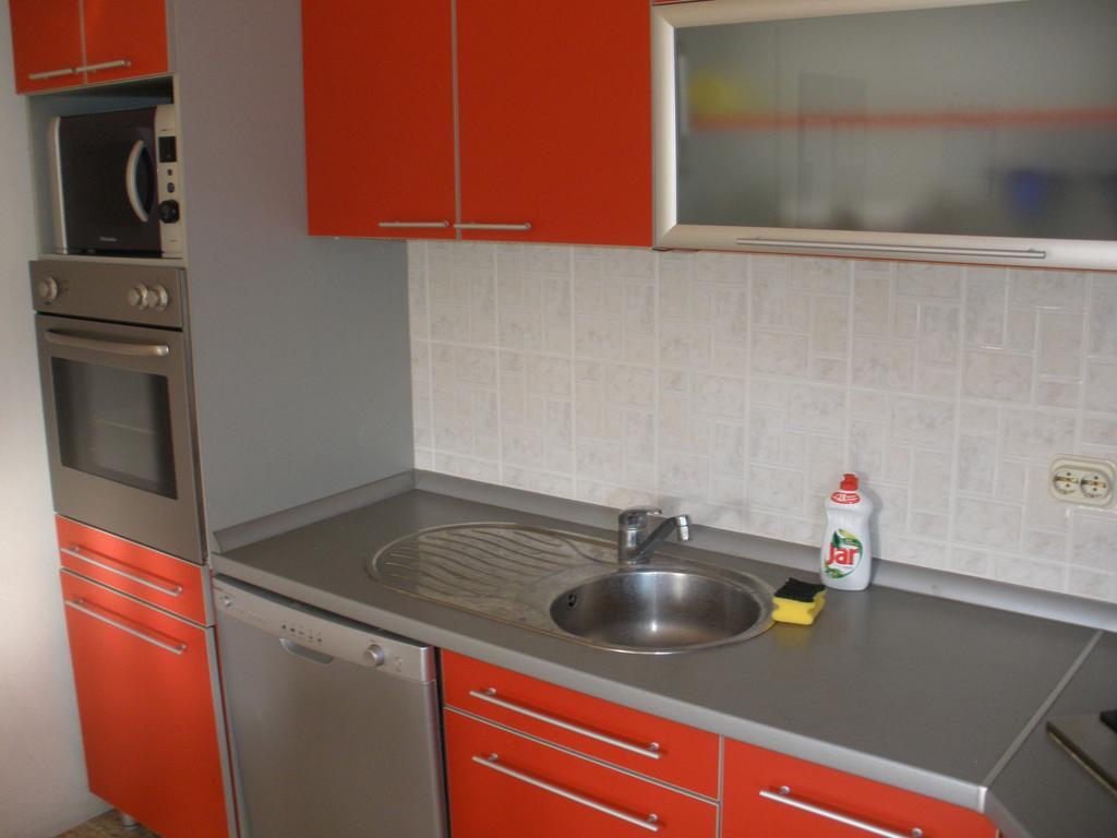 Apartments Leo Janjina Bilik gambar
