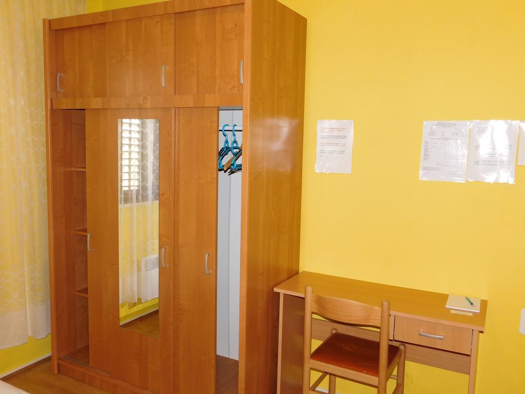 Apartments Leo Janjina Luaran gambar