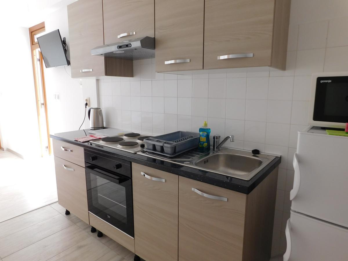Apartments Leo Janjina Luaran gambar