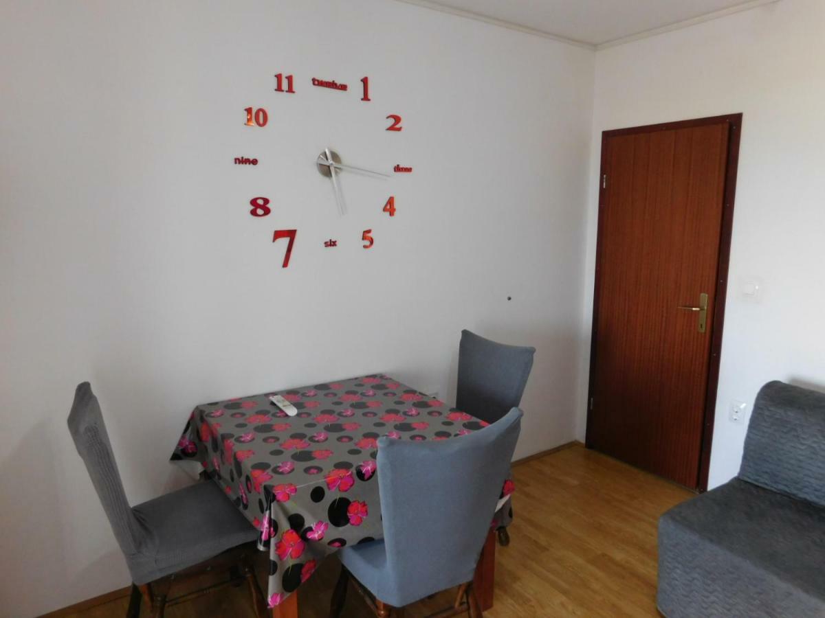 Apartments Leo Janjina Luaran gambar