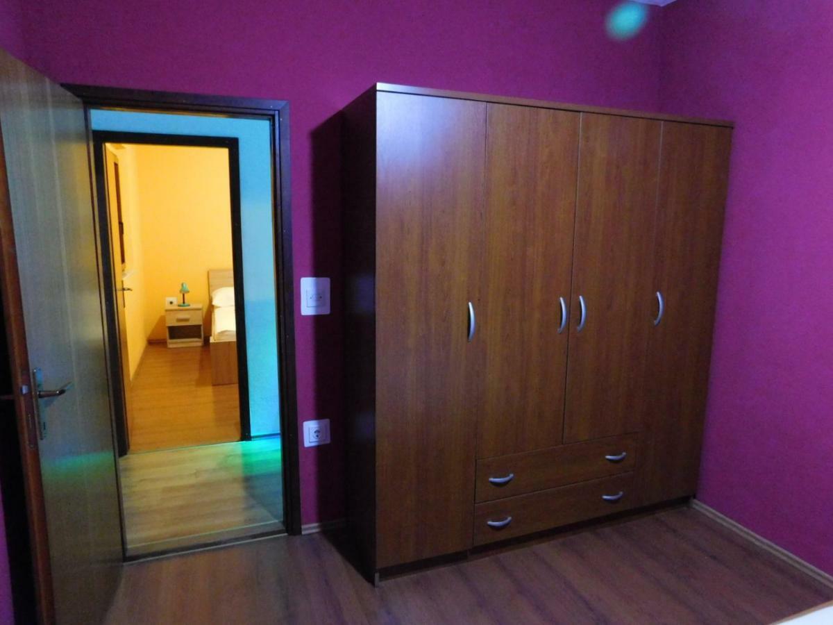 Apartments Leo Janjina Luaran gambar